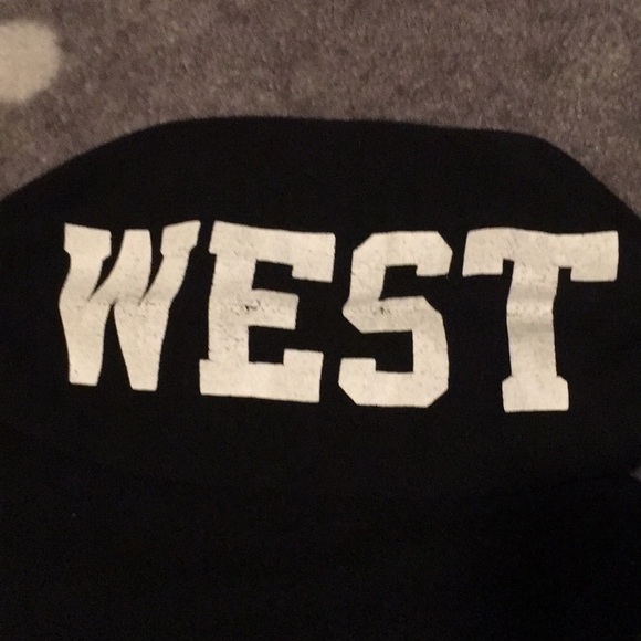 Black cropped hoodie - Picture 2 of 4